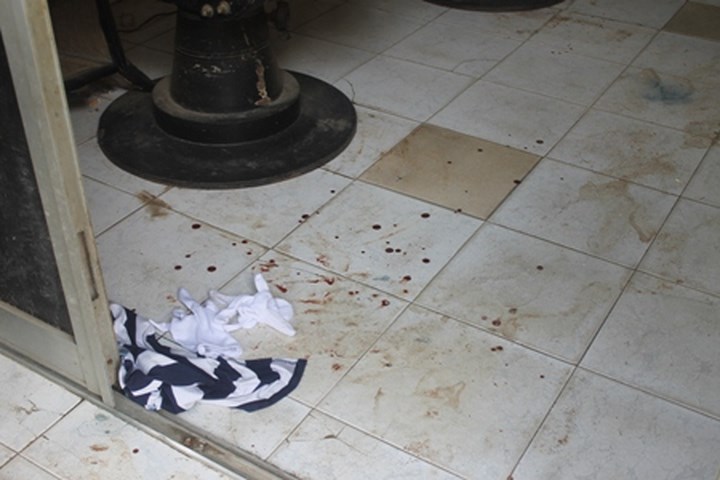 Hiện trường vụ chủ tiệm hớt tóc, massage bị sát hại trong đêm